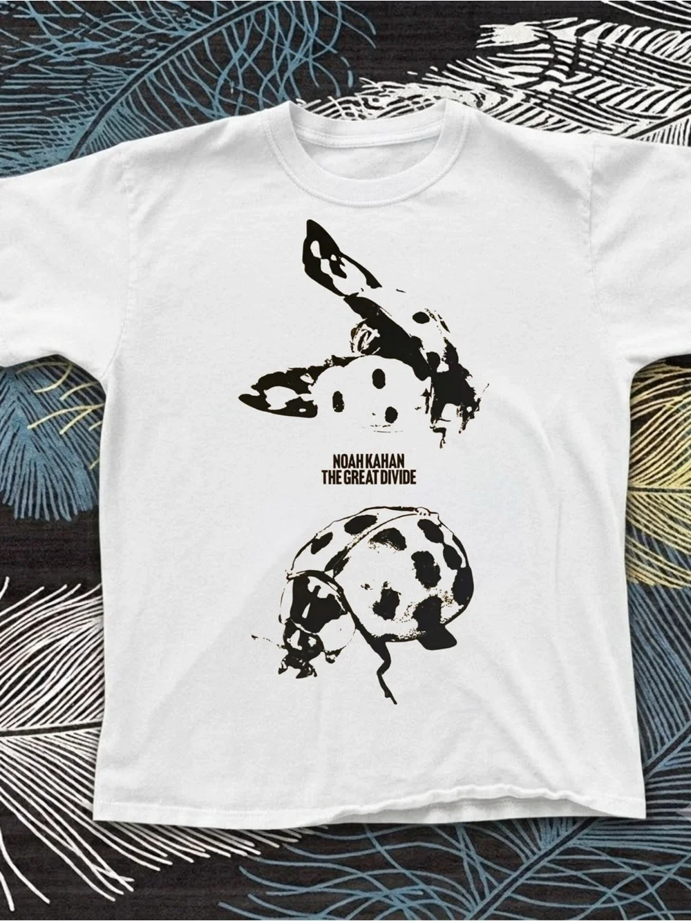 Gildan Noah Kahan 'The Great Divide' White Graphic Tee